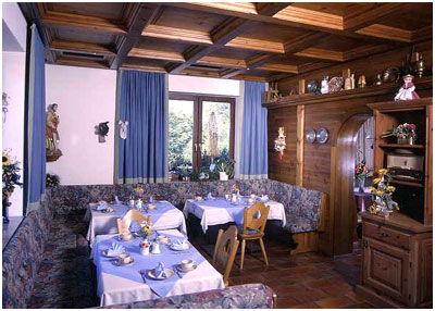 Hotel-Pension-Theresia - Frhstcksraum