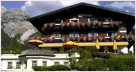 Hotel-Pension Theresia mit Hochkönig